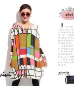 ViVi韓系美衣 中大尺碼˙圓媛美人秋季新款時尚塗鴉色塊寬鬆蝙蝠袖針織薄毛衣